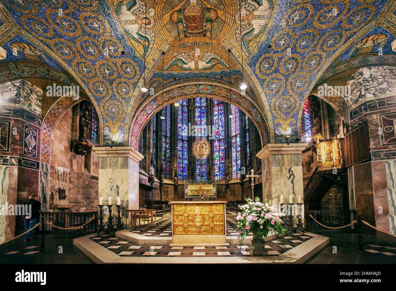 Interior view from the octagon with chancel and Pala d`oro in the Kaiserdom, Aachen, North Rhine-Westphalia, Germany Stock Photo